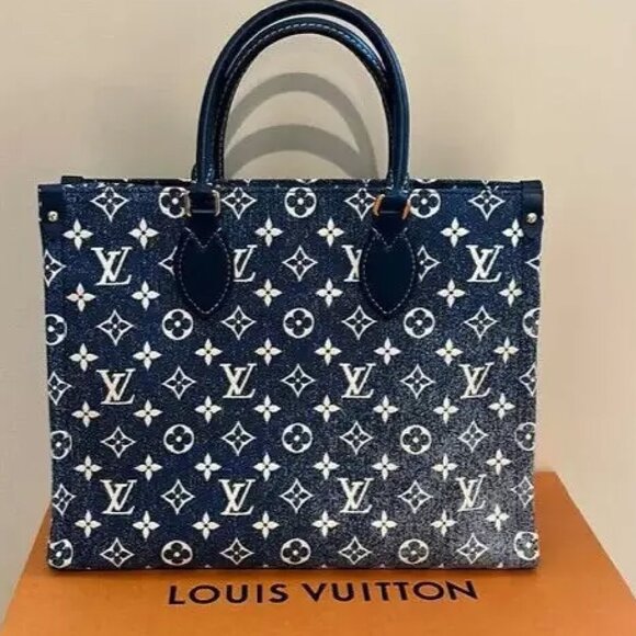 New Louis Vuitton ONTHEGO MM Tote Shoulder Bag (BRAND NEW) M59608 Denim Blue - Picture 1 of 9